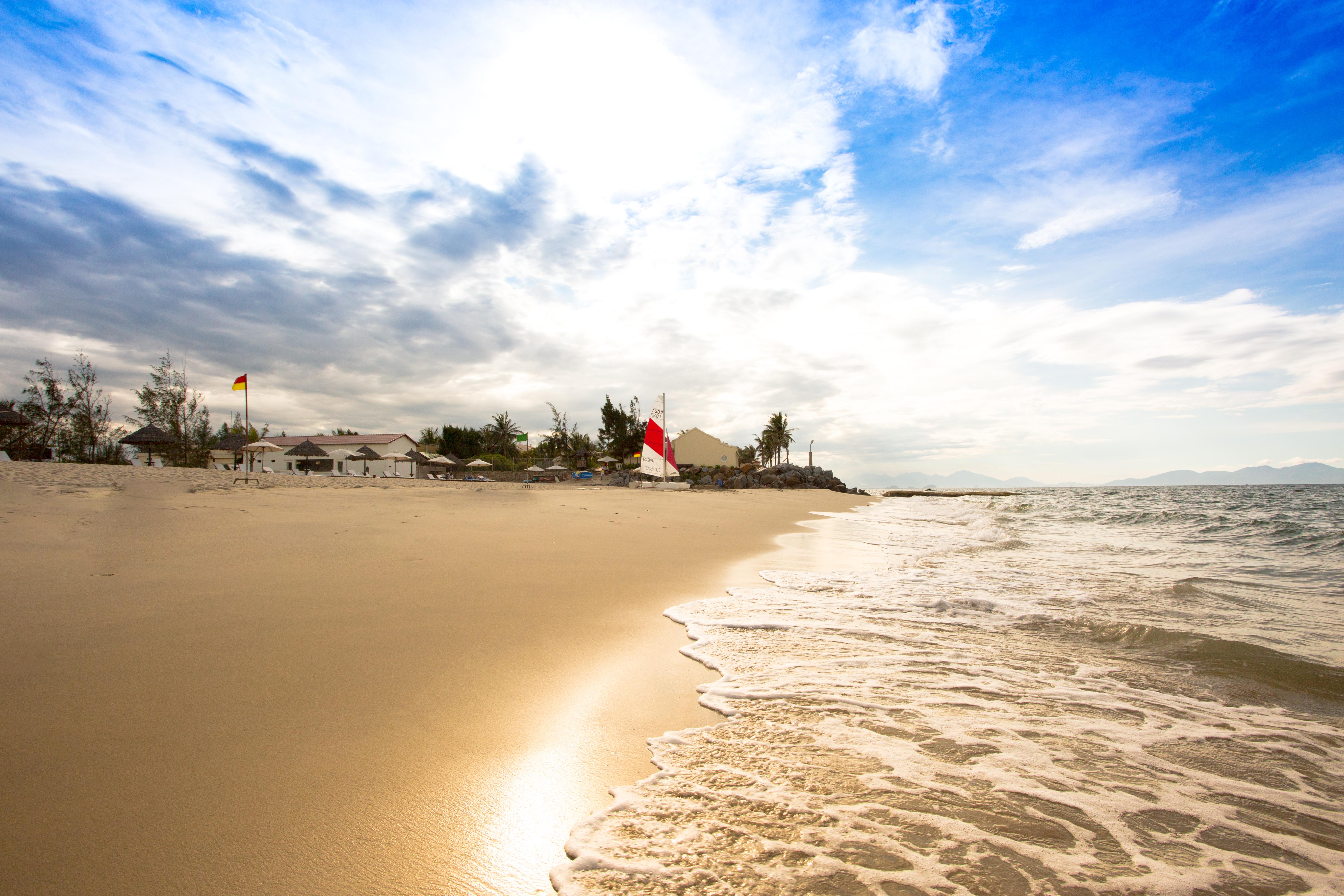 Victoria Hoi An Beach Resort & Spa Exterior photo