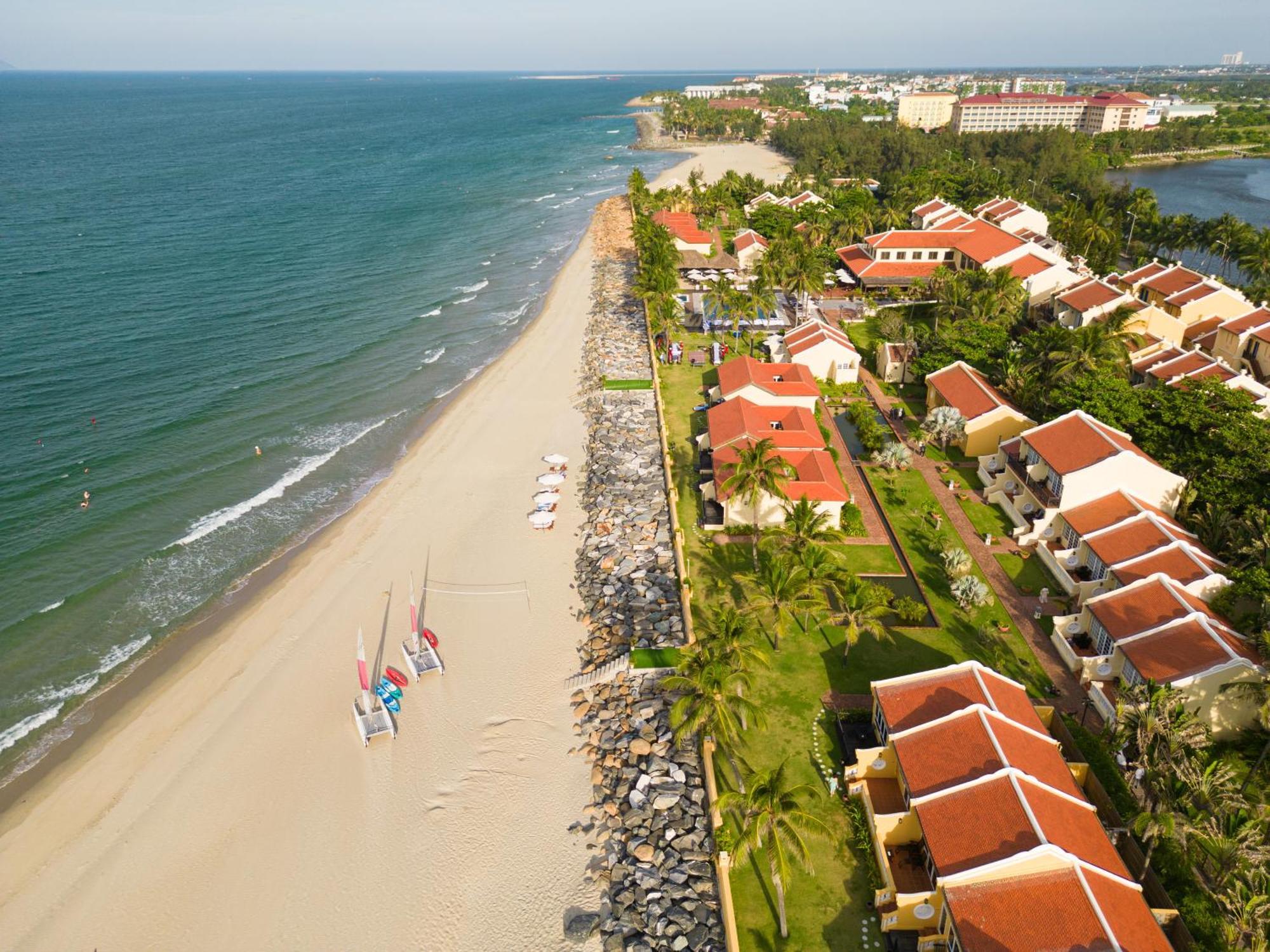 Victoria Hoi An Beach Resort & Spa Exterior photo