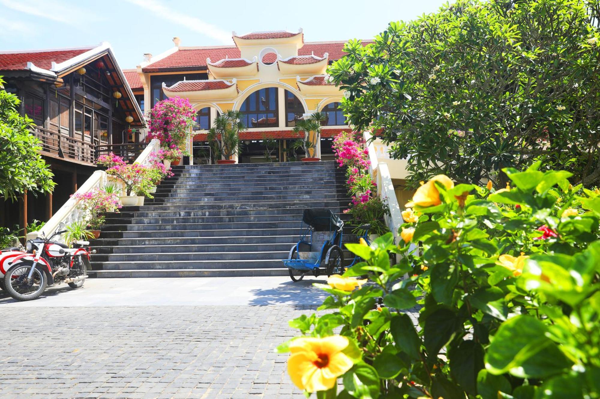 Victoria Hoi An Beach Resort & Spa Exterior photo